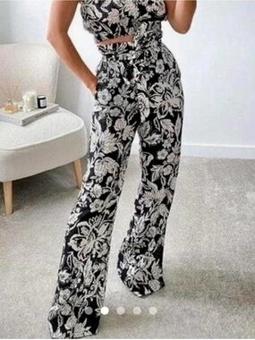 Zara Black Floral Wide-Leg Pants - Women